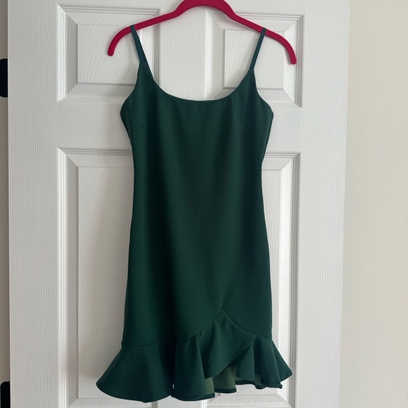 Hello Molly Green Dress with ruffle bottom, Size Small - Picture 3 of 4
